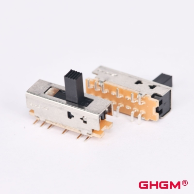 GH25D01 Schiebeschalter Double Pole Double Throw (DPDT), 5 Positionen, SMD/DIP-Schiebeschalter, 180° Griffrichtung